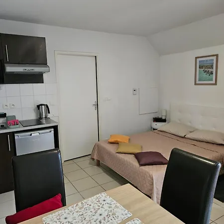 Studio Cosy Avec Terrasse Et Parking Dans Residence Au Calme Avec Piscine, A 3 Min Des Thermes Et Centre Ville Apartman *